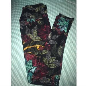 LULAROE OS LEGGINGS (NWOT)